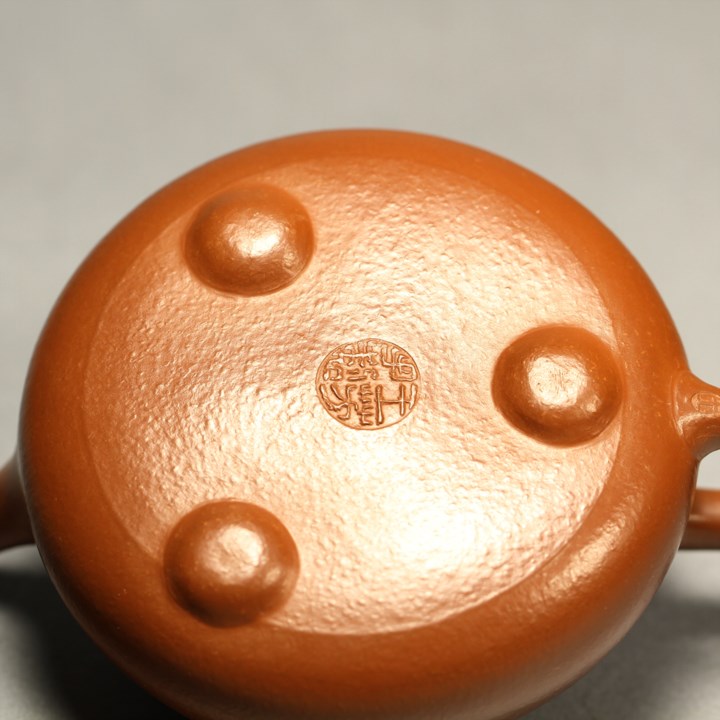 6923