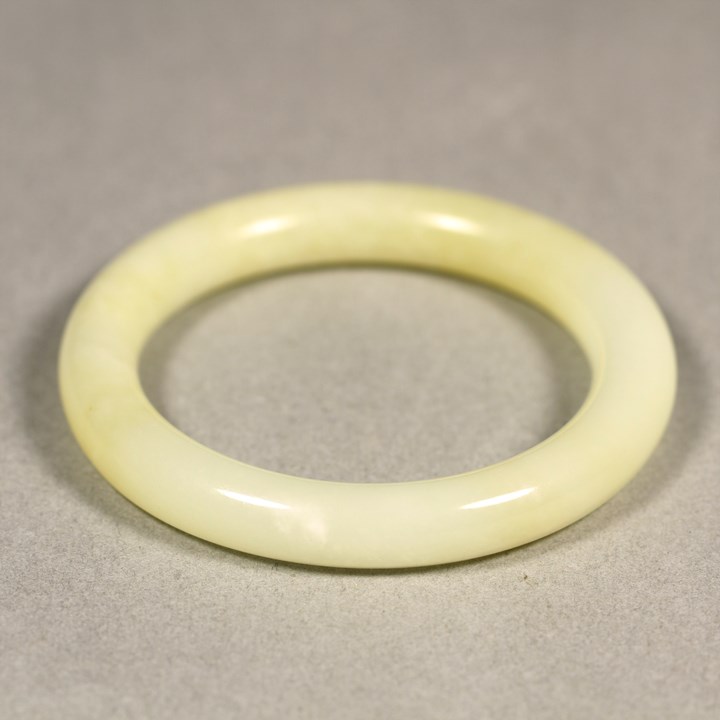 7067