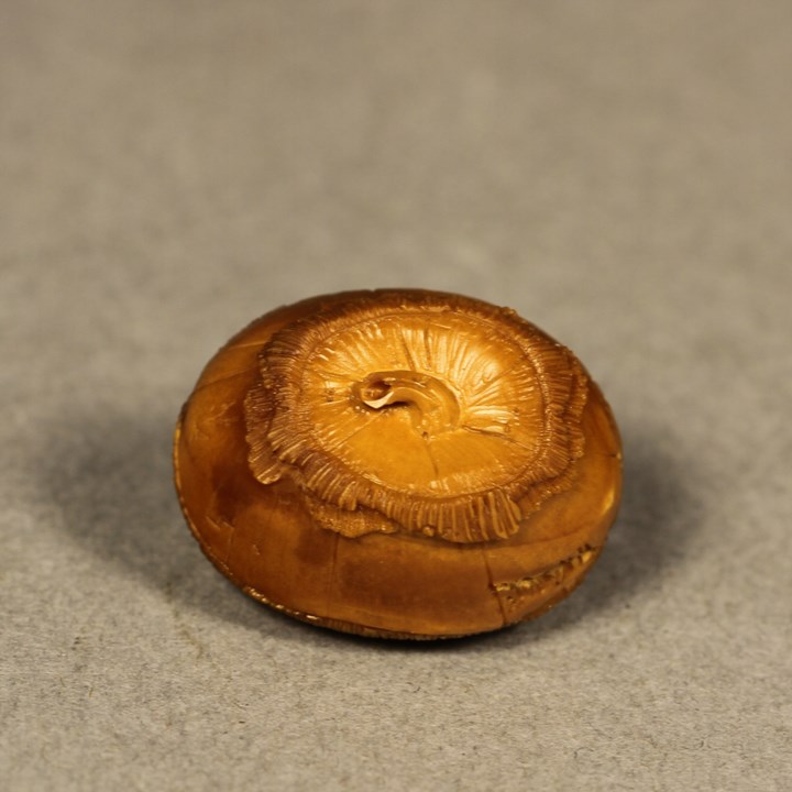 7422